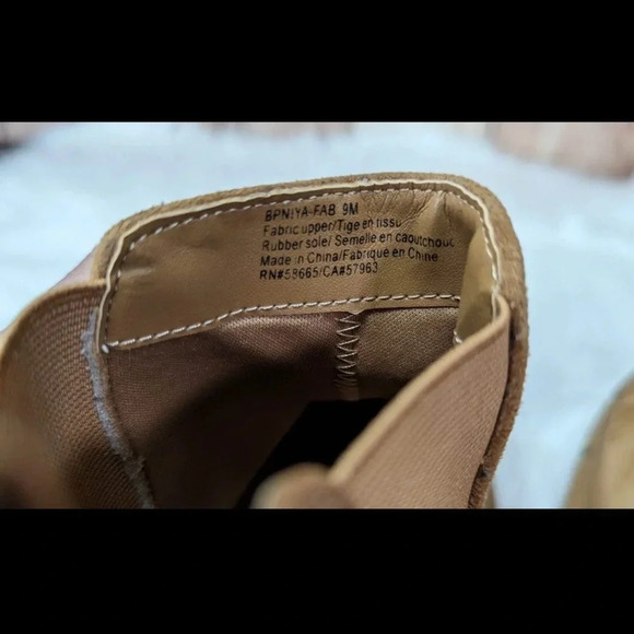 BP‎ Chelsea Boot suede Size 9M tan color NWOB - Picture 6 of 7